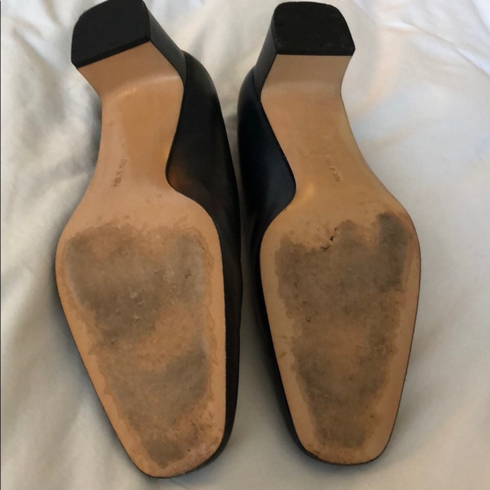 Ferragamo pump - Picture 2 of 4